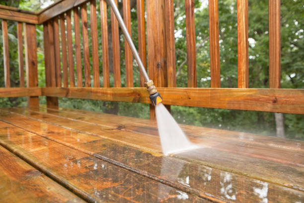 Spring Cleaning in Crooked Lake Park, FL